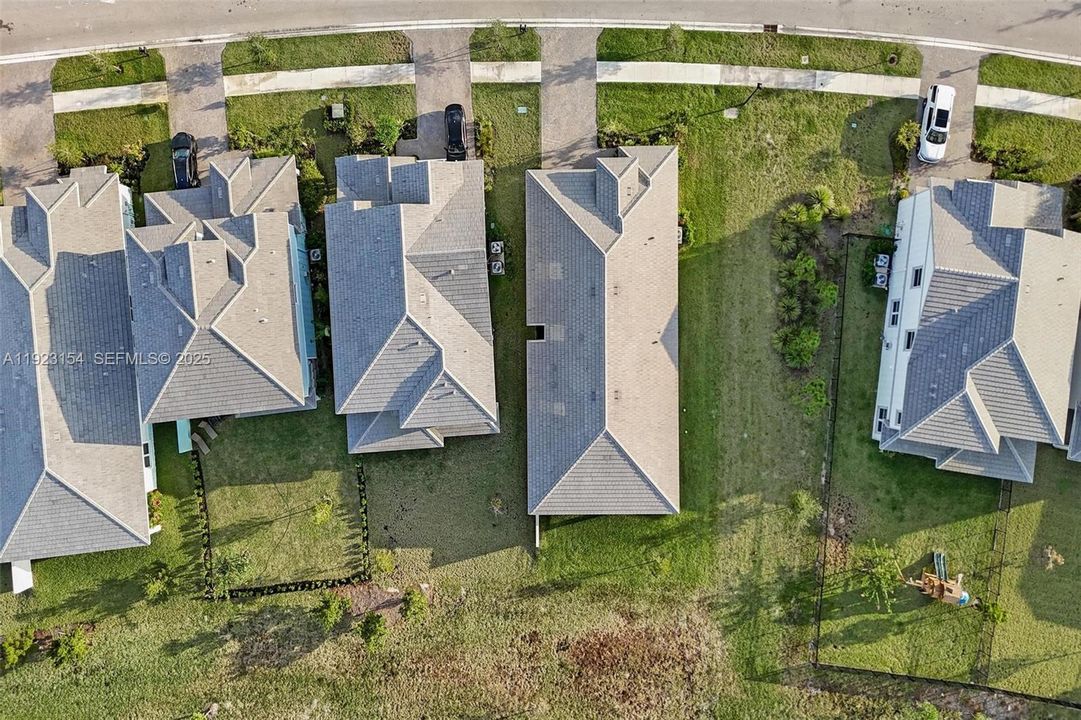 For Sale: $715,000 (3 beds, 3 baths, 2262 Square Feet)