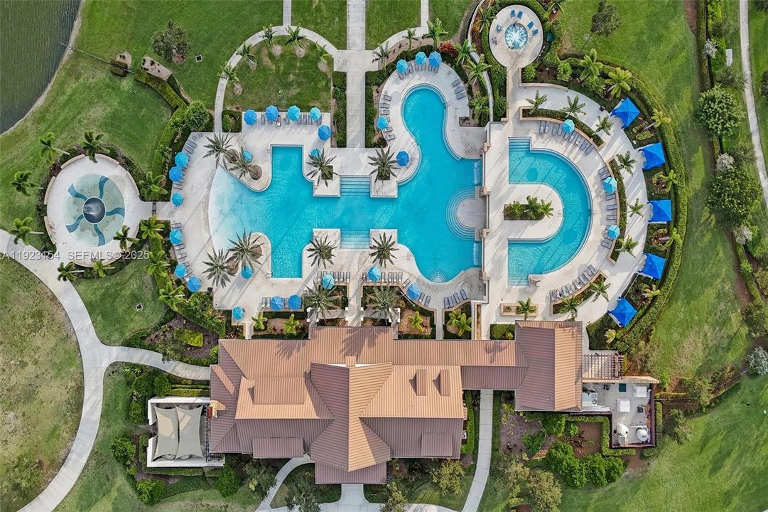 For Sale: $715,000 (3 beds, 3 baths, 2262 Square Feet)