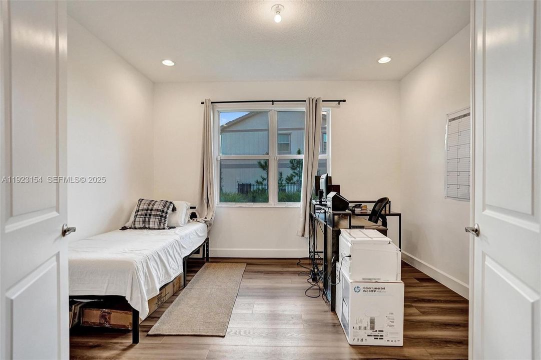 For Sale: $715,000 (3 beds, 3 baths, 2262 Square Feet)