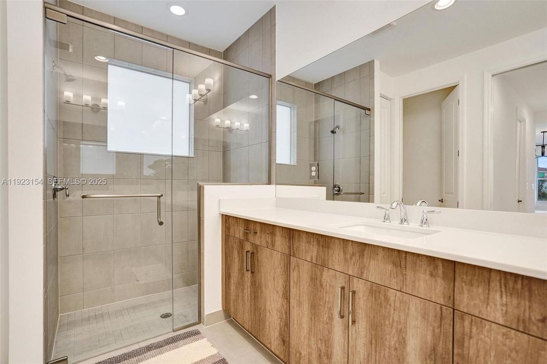 For Sale: $715,000 (3 beds, 3 baths, 2262 Square Feet)