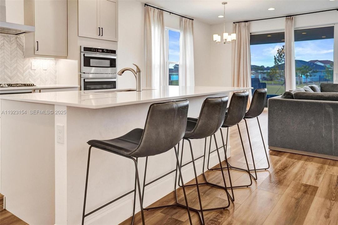 For Sale: $715,000 (3 beds, 3 baths, 2262 Square Feet)