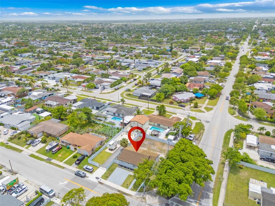 For Sale: $499,000 (3 beds, 2 baths, 1328 Square Feet)