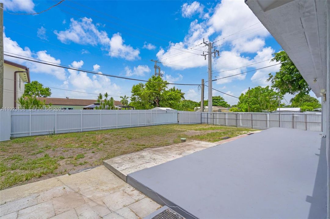 For Sale: $499,000 (3 beds, 2 baths, 1328 Square Feet)