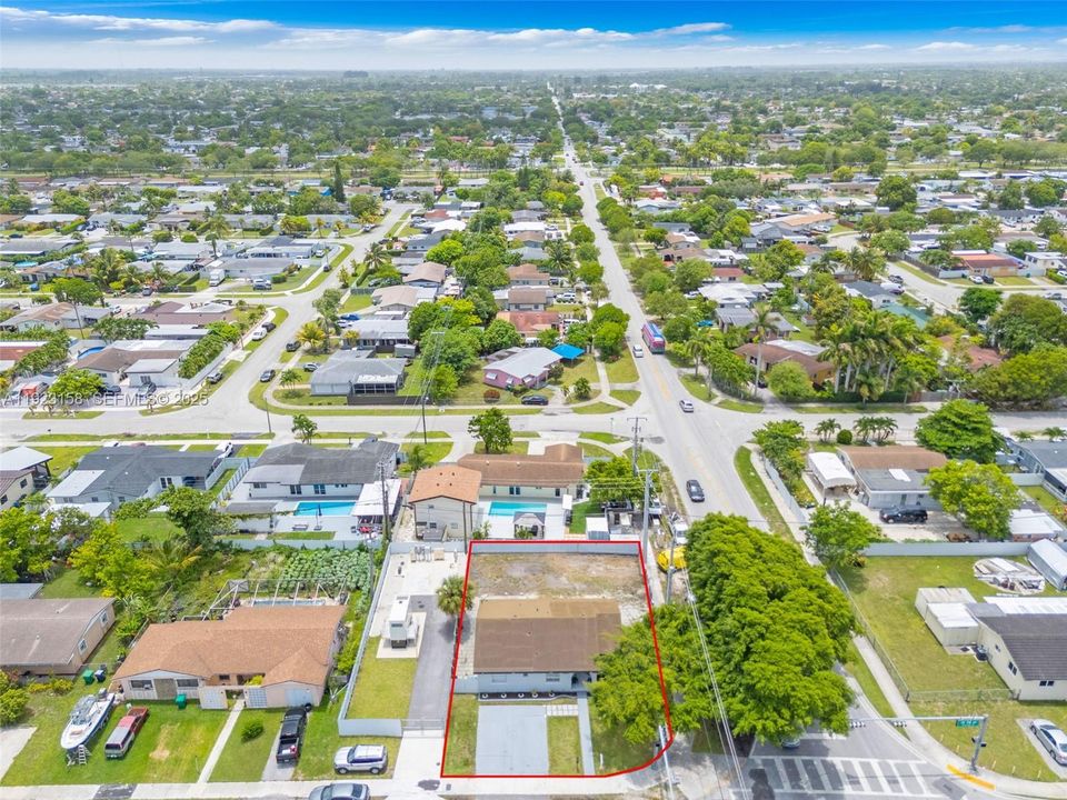 For Sale: $499,000 (3 beds, 2 baths, 1328 Square Feet)