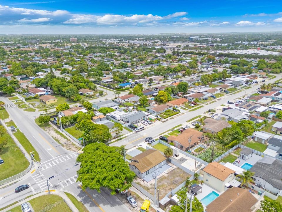 For Sale: $499,000 (3 beds, 2 baths, 1328 Square Feet)