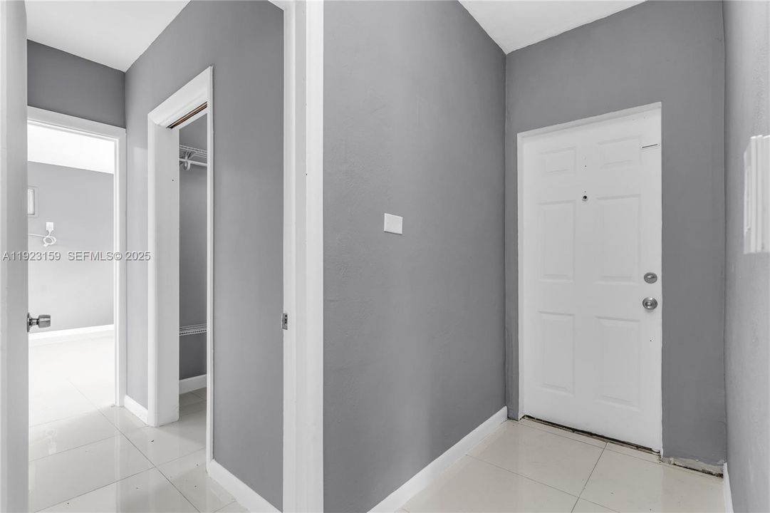 For Rent: $5,500 (4 beds, 3 baths, 1715 Square Feet)