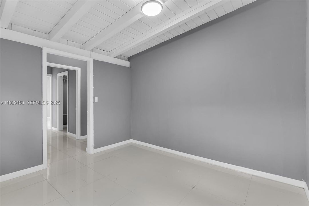 For Rent: $5,500 (4 beds, 3 baths, 1715 Square Feet)