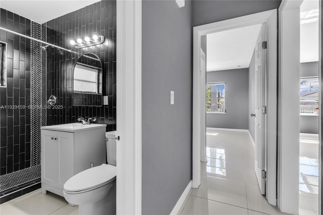 For Rent: $5,500 (4 beds, 3 baths, 1715 Square Feet)