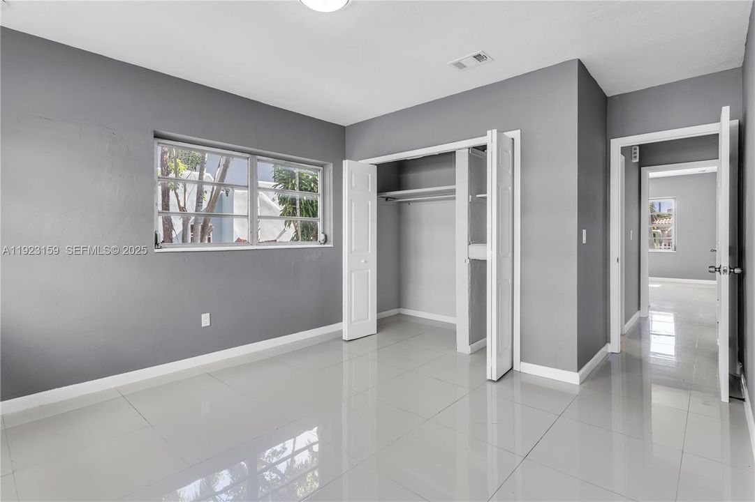 For Rent: $5,500 (4 beds, 3 baths, 1715 Square Feet)