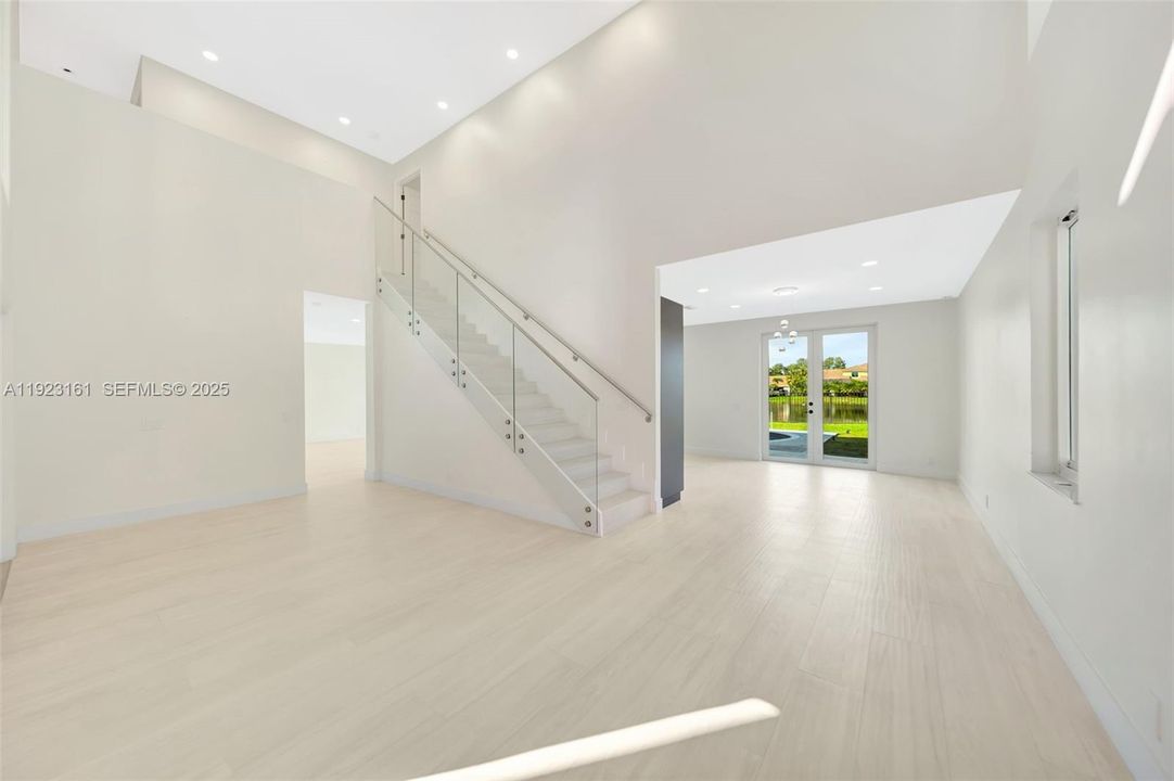 For Sale: $1,250,000 (4 beds, 2 baths, 2730 Square Feet)