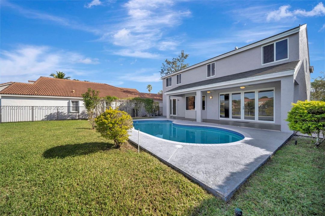 For Sale: $1,250,000 (4 beds, 2 baths, 2730 Square Feet)