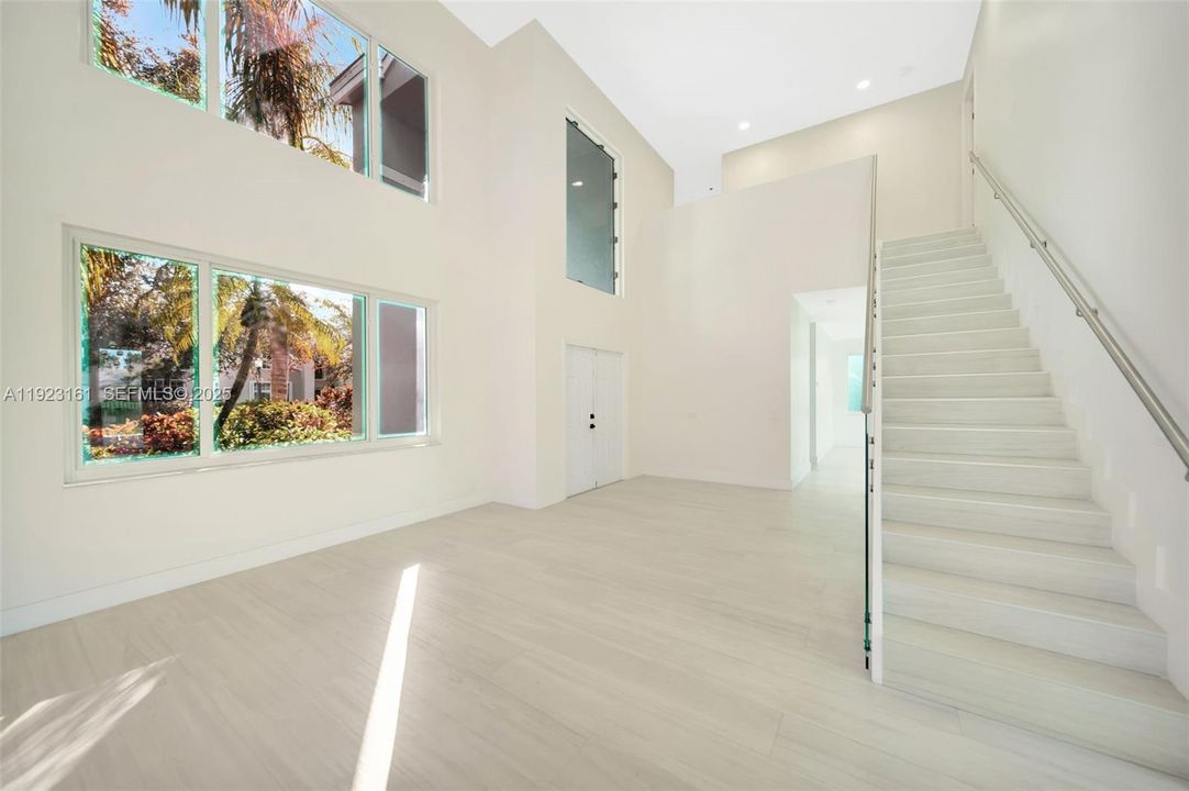 For Sale: $1,250,000 (4 beds, 2 baths, 2730 Square Feet)