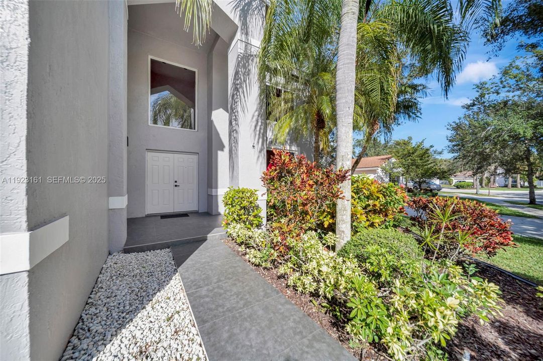 For Sale: $1,250,000 (4 beds, 2 baths, 2730 Square Feet)