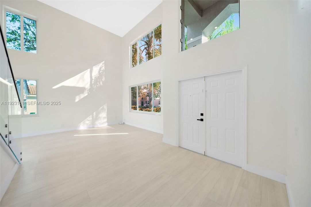 For Sale: $1,250,000 (4 beds, 2 baths, 2730 Square Feet)