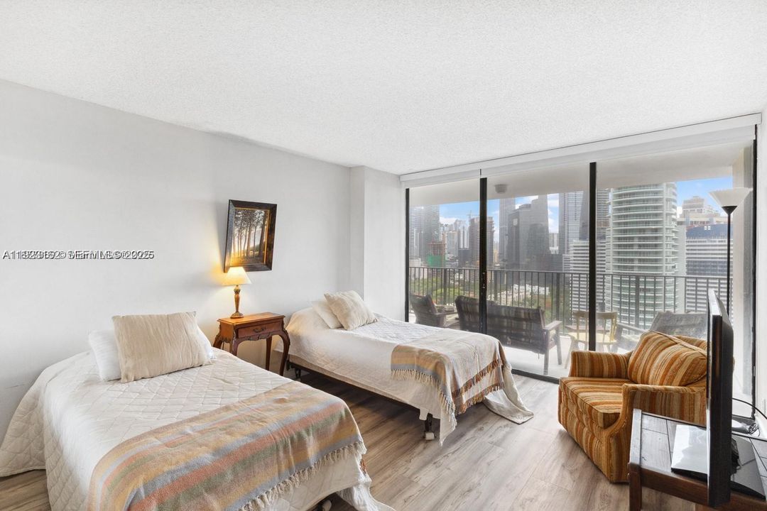 На продажу: $613,000 (2 спален, 2 ванн, 1467 Квадратных фут)