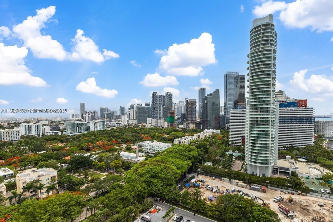 На продажу: $613,000 (2 спален, 2 ванн, 1467 Квадратных фут)