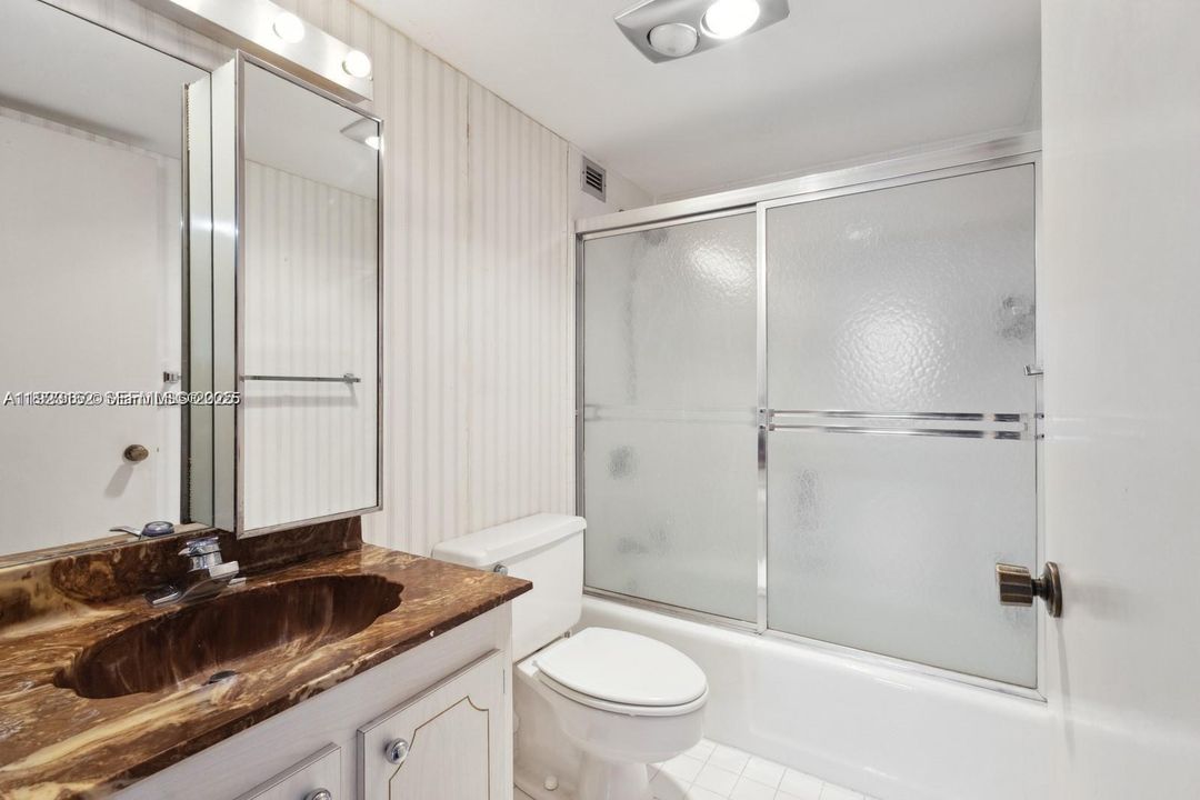 На продажу: $613,000 (2 спален, 2 ванн, 1467 Квадратных фут)