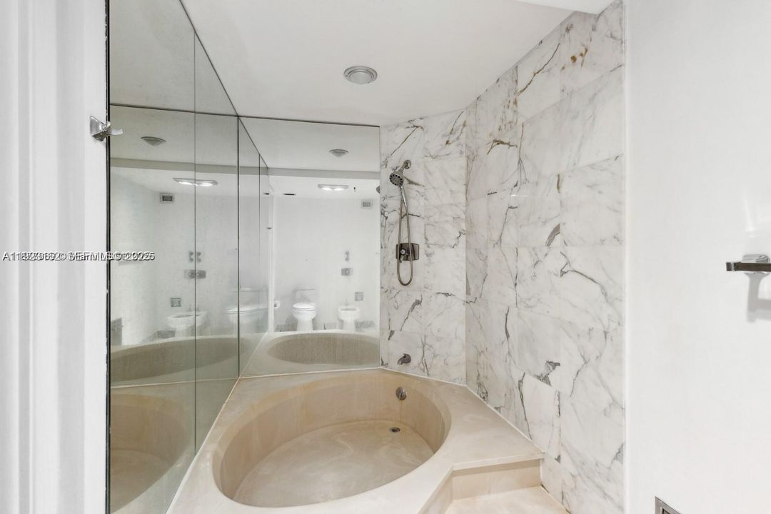 На продажу: $613,000 (2 спален, 2 ванн, 1467 Квадратных фут)