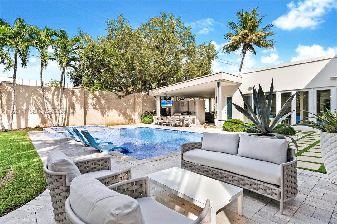 待售: $4,250,000 (5 贝兹, 5 浴室, 0 平方英尺)