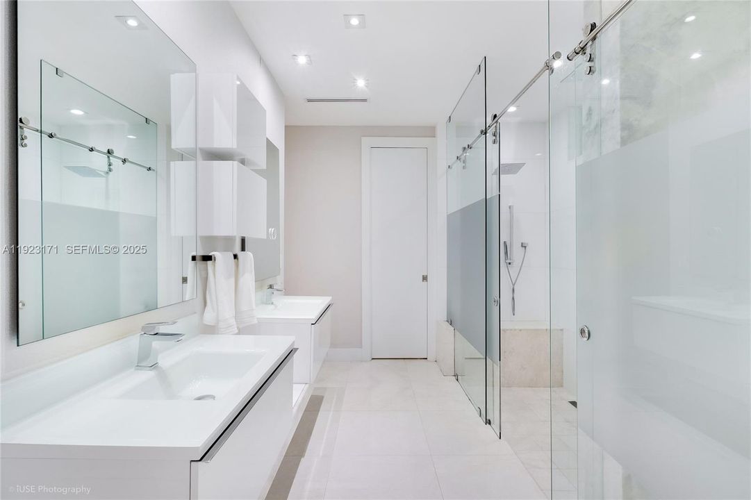 待售: $4,250,000 (5 贝兹, 5 浴室, 0 平方英尺)