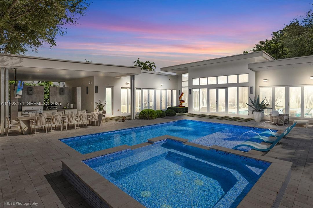 待售: $4,250,000 (5 贝兹, 5 浴室, 0 平方英尺)