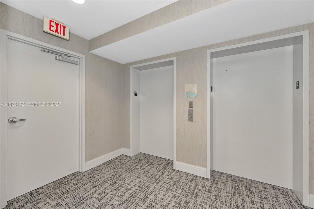 待售: $1,595,000 (2 贝兹, 2 浴室, 1499 平方英尺)