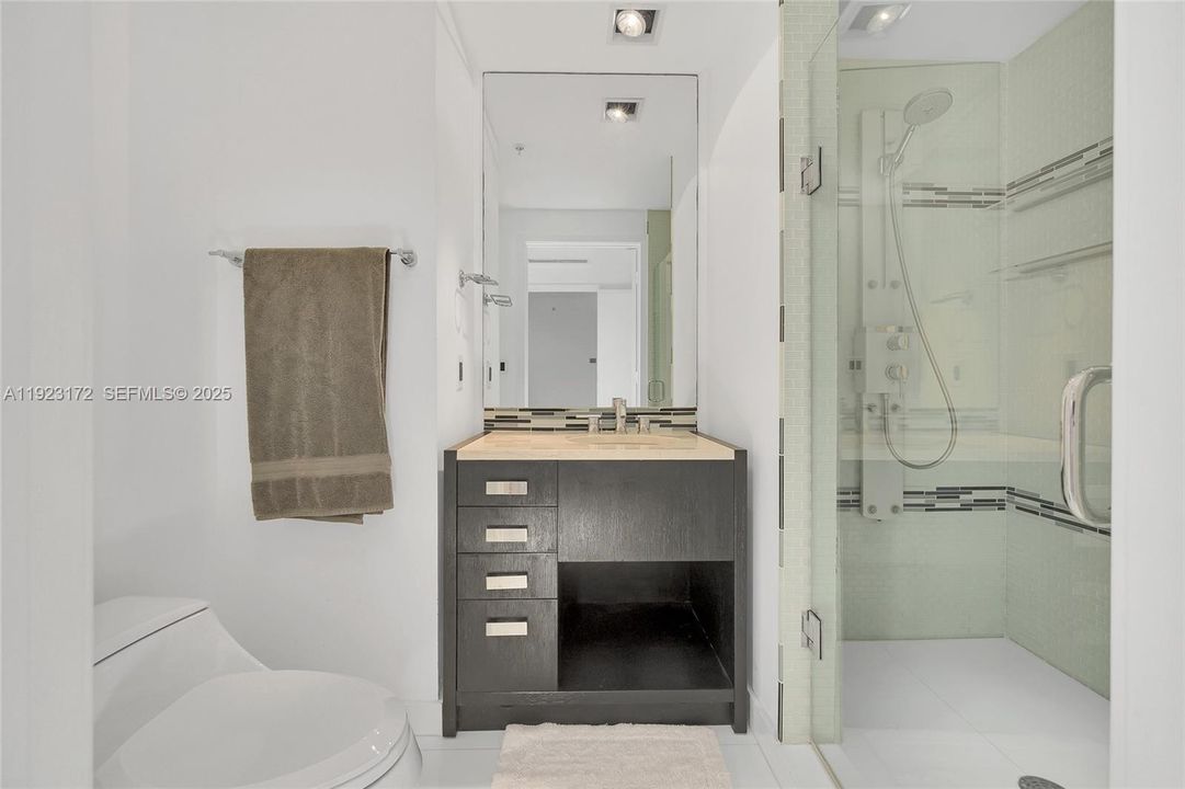 待售: $1,595,000 (2 贝兹, 2 浴室, 1499 平方英尺)