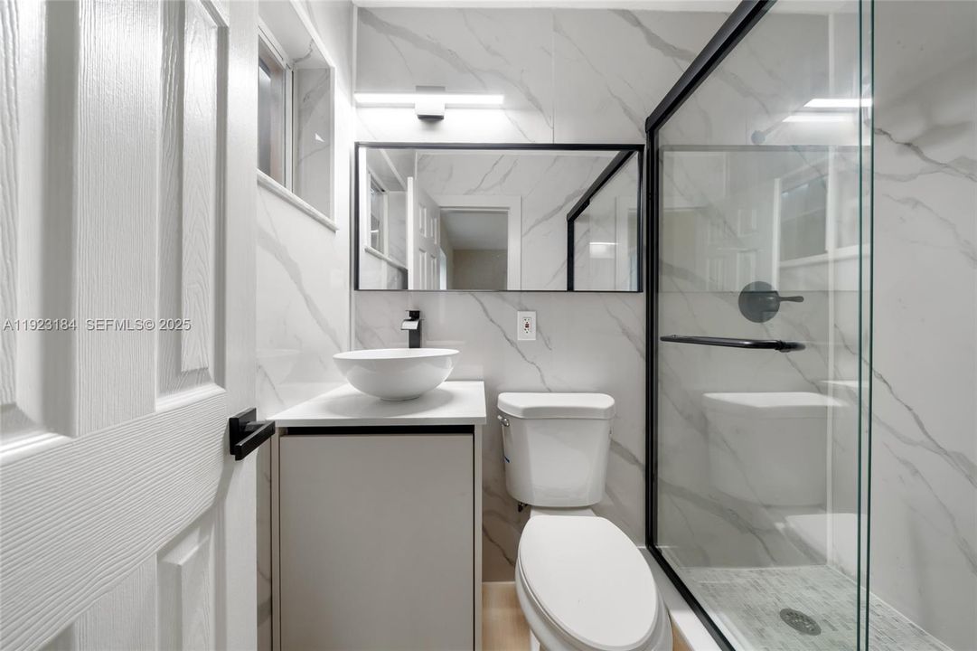 For Sale: $479,990 (3 beds, 2 baths, 1080 Square Feet)