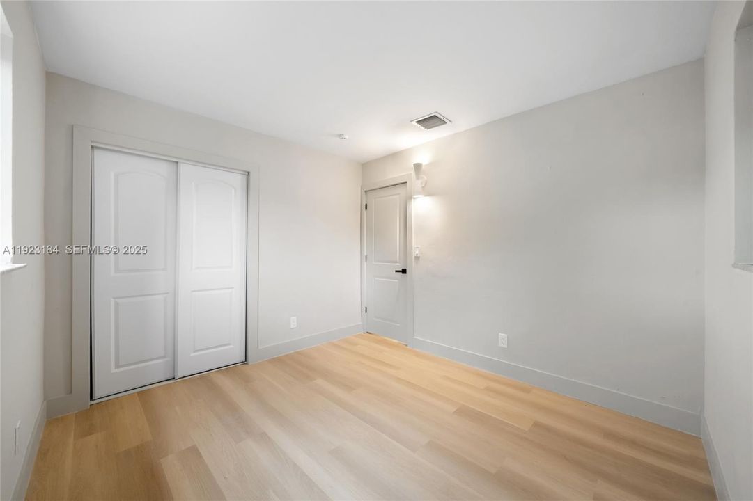 For Sale: $479,990 (3 beds, 2 baths, 1080 Square Feet)