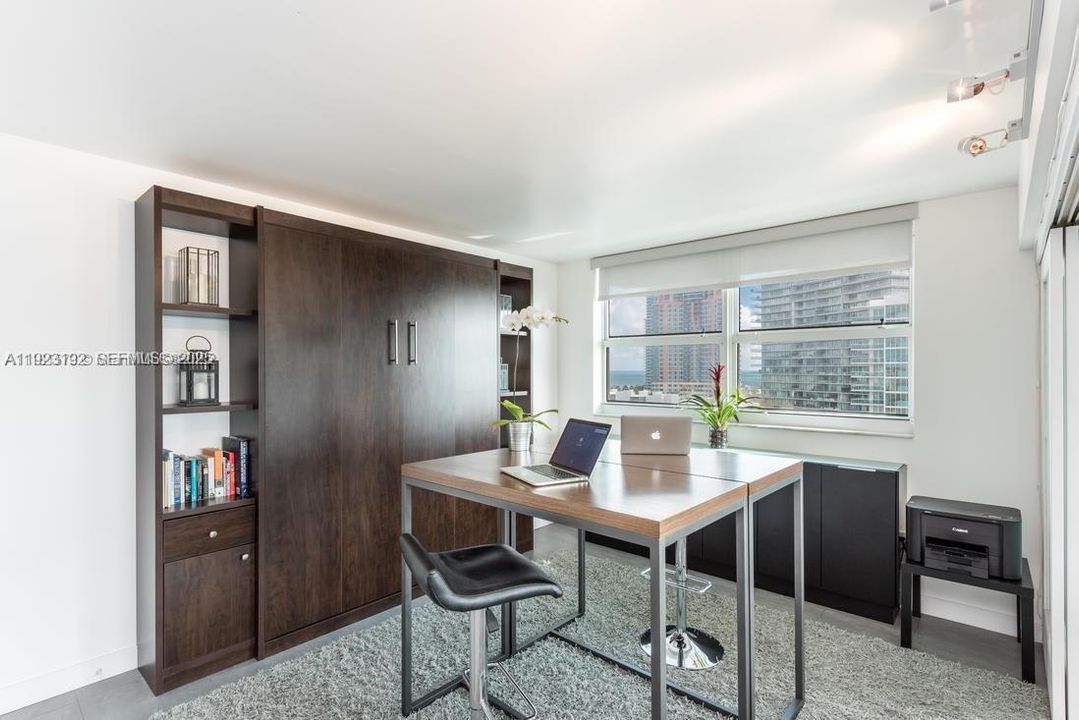 В аренду: $10,000 (2 спален, 2 ванн, 1130 Квадратных фут)