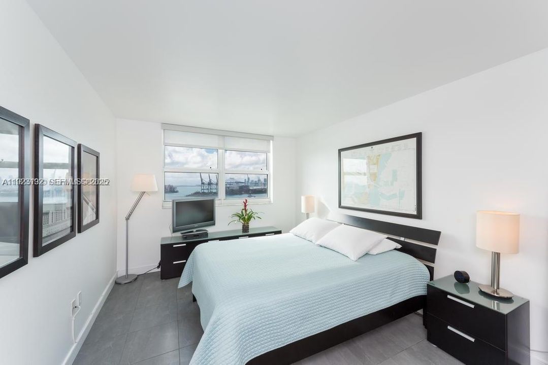 В аренду: $10,000 (2 спален, 2 ванн, 1130 Квадратных фут)