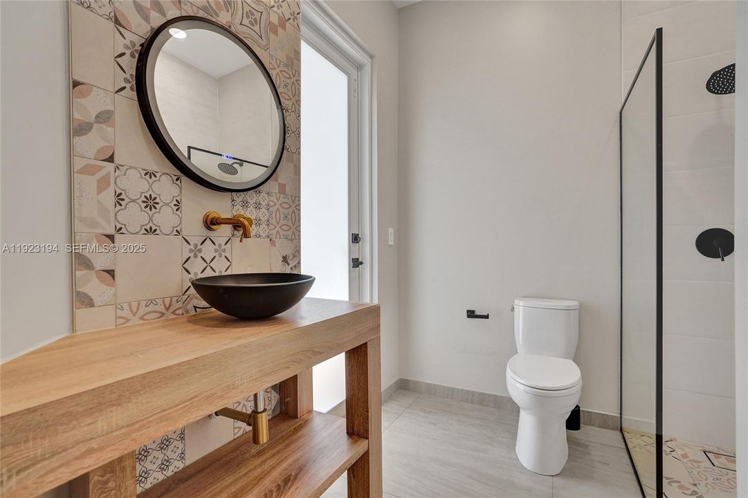 First floor full bathroom.