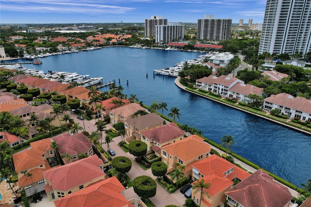 For Rent: $11,500 (5 beds, 3 baths, 2842 Square Feet)