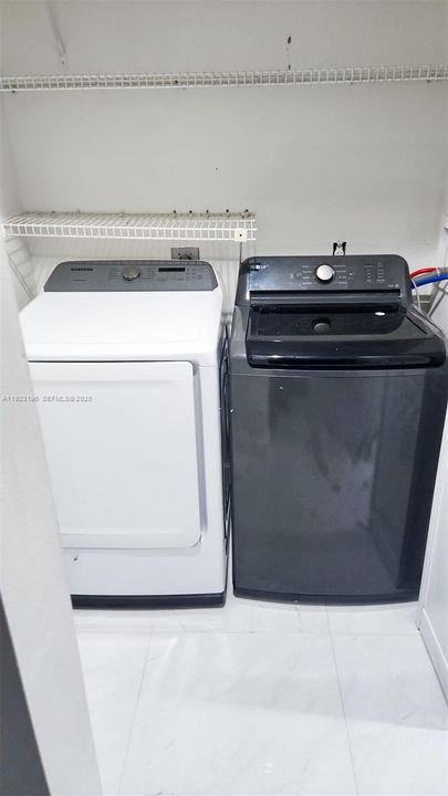 For Sale: $448,999 (3 beds, 2 baths, 1432 Square Feet)