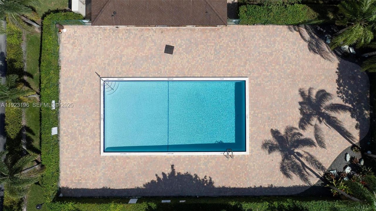 For Sale: $448,999 (3 beds, 2 baths, 1432 Square Feet)