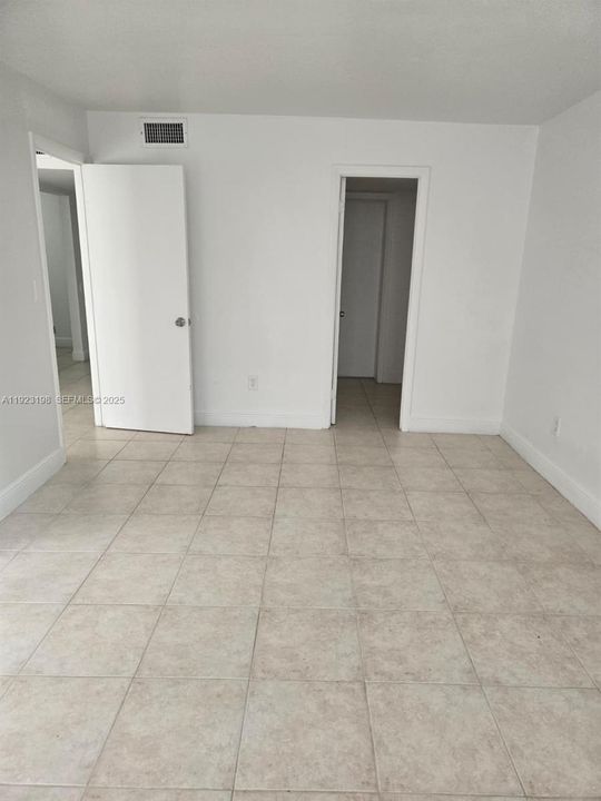 В аренду: $1,690 (1 спален, 1 ванн, 826 Квадратных фут)