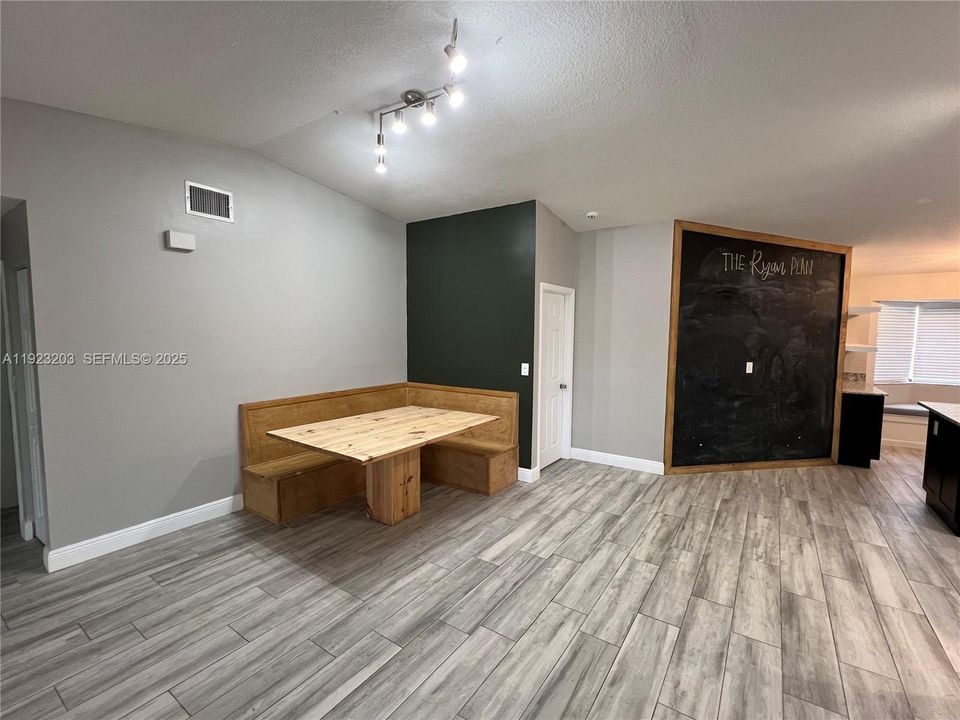 For Sale: $649,999 (3 beds, 2 baths, 1908 Square Feet)