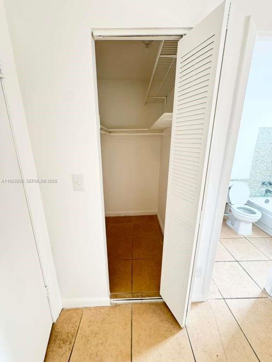 For Rent: $1,950 (2 beds, 2 baths, 760 Square Feet)