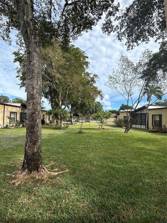 待售: $269,777 (2 贝兹, 2 浴室, 1220 平方英尺)