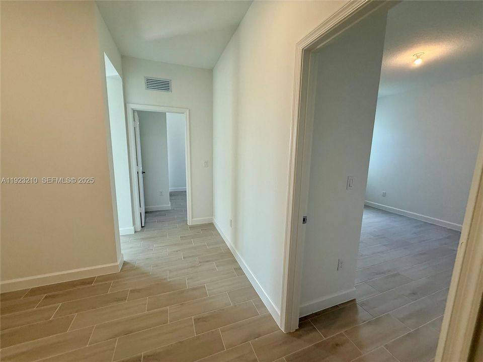 В аренду: $3,200 (3 спален, 2 ванн, 1758 Квадратных фут)