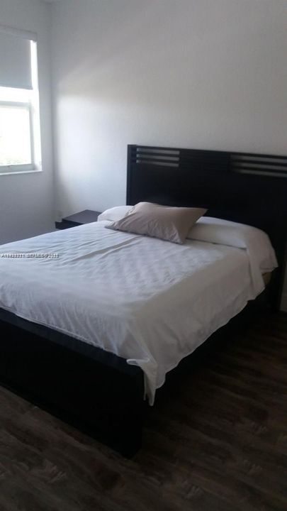 For Rent: $5,500 (4 beds, 4 baths, 3053 Square Feet)