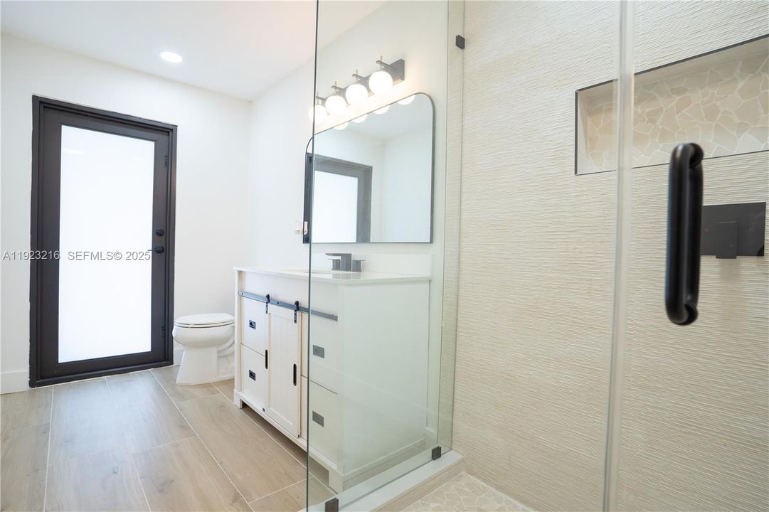 В аренду: $4,000 (3 спален, 2 ванн, 2433 Квадратных фут)