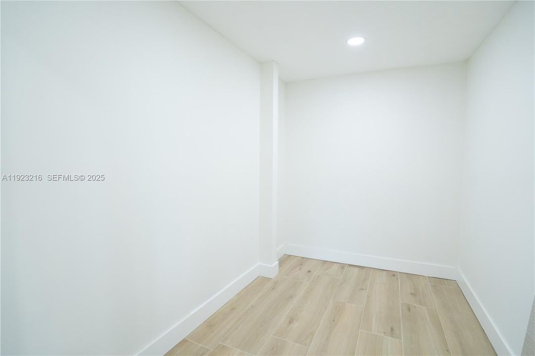 В аренду: $4,000 (3 спален, 2 ванн, 2433 Квадратных фут)