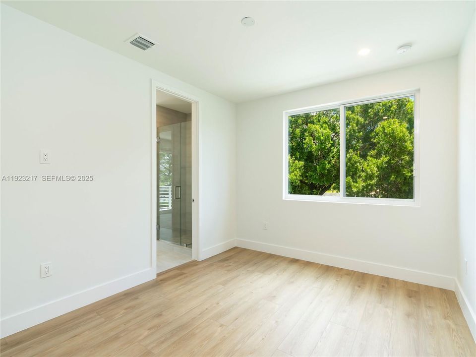 En Venta: $1,850,000 (0 camas, 0 baños, 2321 Pies cuadrados)