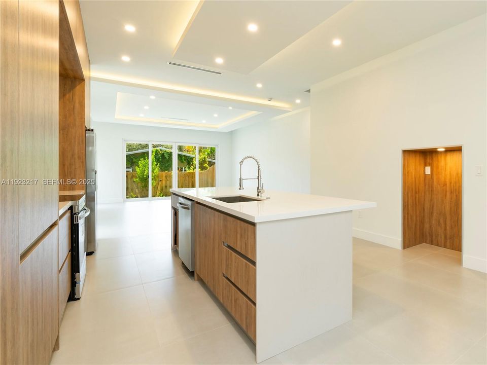 En Venta: $1,850,000 (0 camas, 0 baños, 2321 Pies cuadrados)