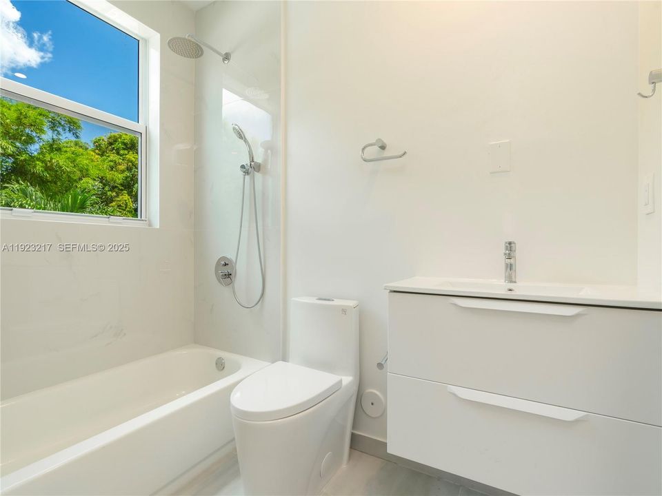 En Venta: $1,850,000 (0 camas, 0 baños, 2321 Pies cuadrados)