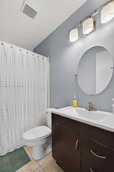 For Sale: $535,000 (3 beds, 2 baths, 1581 Square Feet)