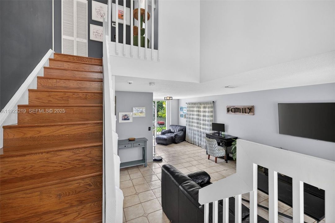 For Sale: $535,000 (3 beds, 2 baths, 1581 Square Feet)