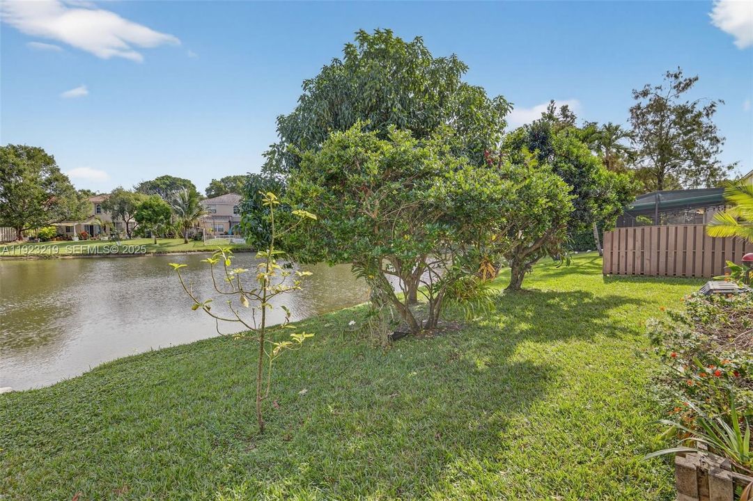 For Sale: $535,000 (3 beds, 2 baths, 1581 Square Feet)