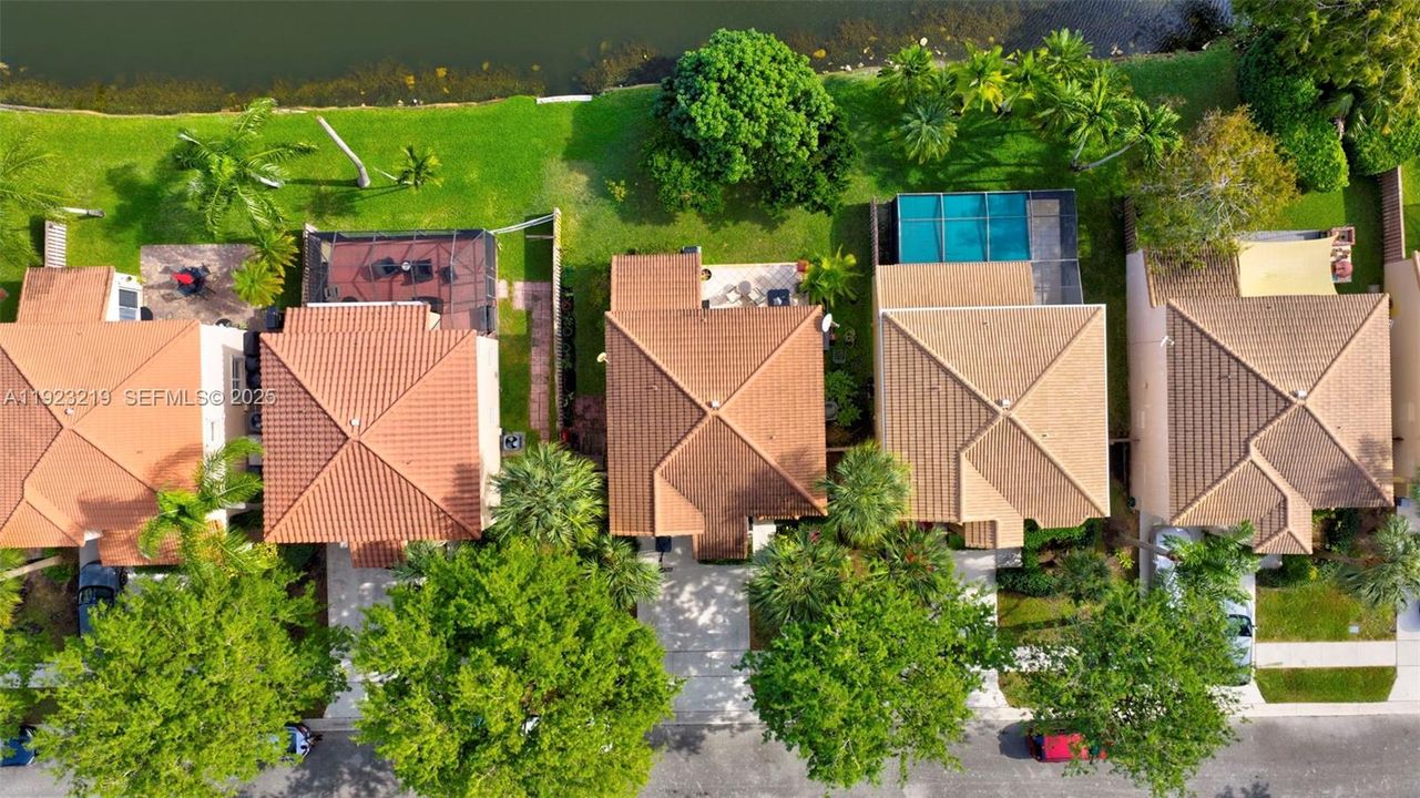 For Sale: $535,000 (3 beds, 2 baths, 1581 Square Feet)